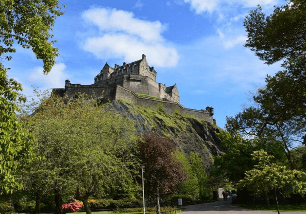 Destinations Edinburgh Attractions